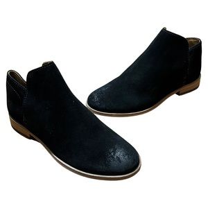 Frye Melissa Shootie suede size 6.5